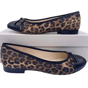Marc Fisher Jodi ballet flats soft animal print fabric, leather cap toe Size 5